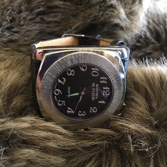 Vintage Montres de Fleur wide black leather watch - Picture 2 of 8